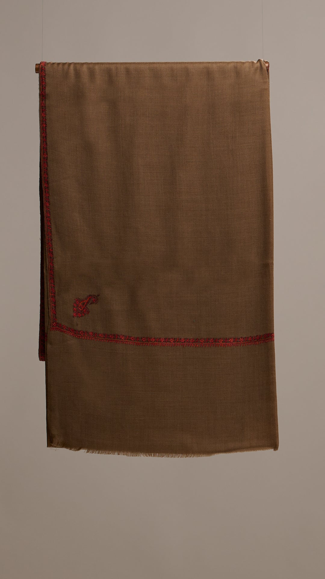 Hashi Sozi Noir - Sozni Embroidered Shawl