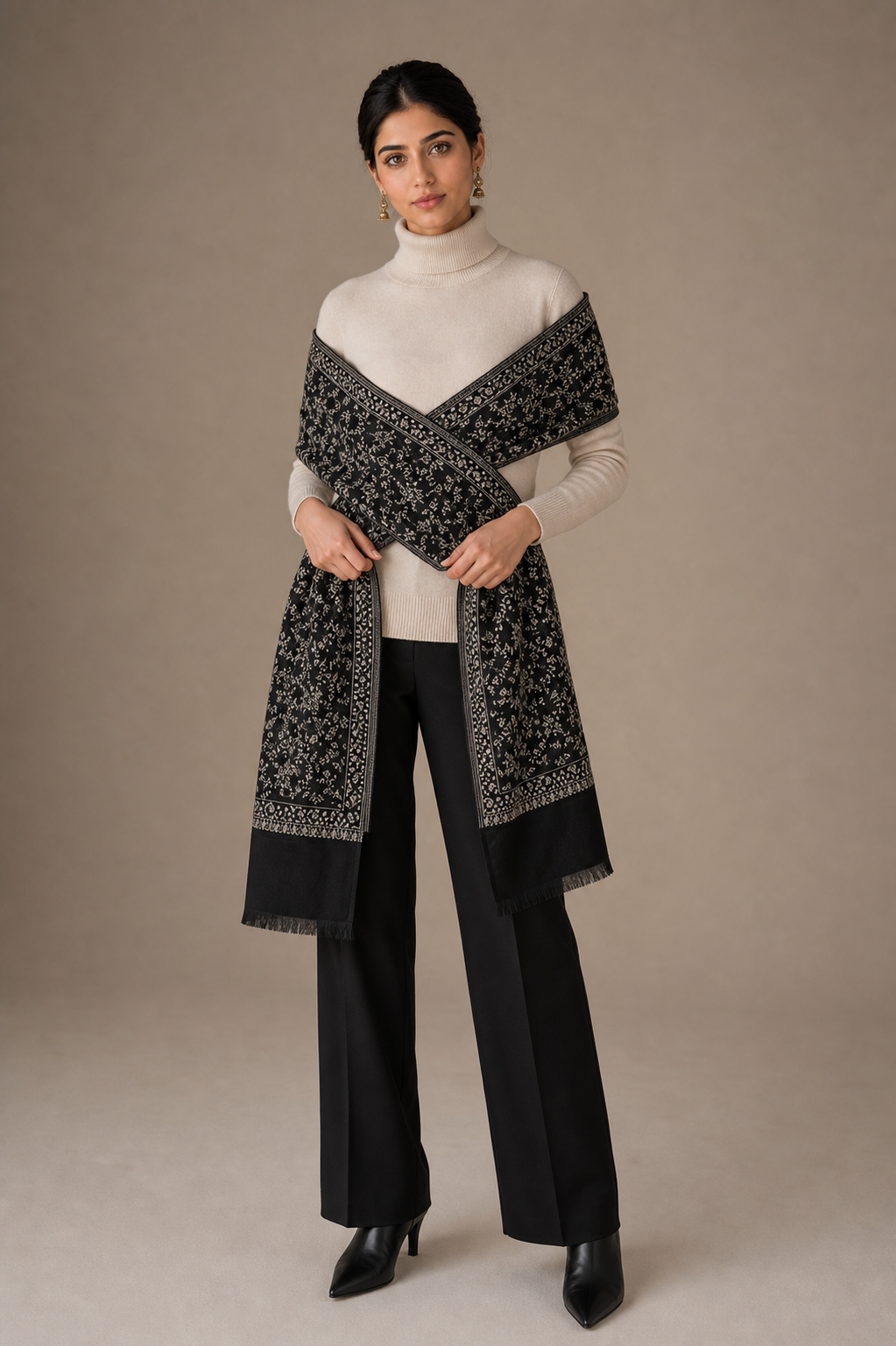 Sozni Jaal - Fine Wool Sozni Jaal Shawl