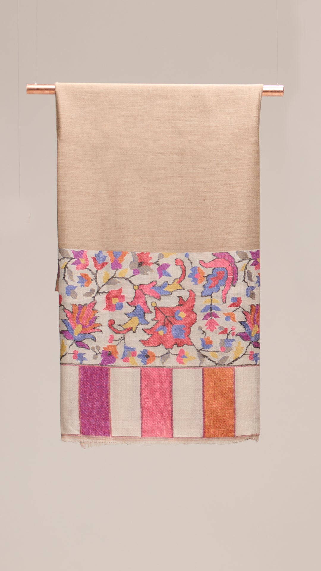 Kani Crest - Kani Border Shawl