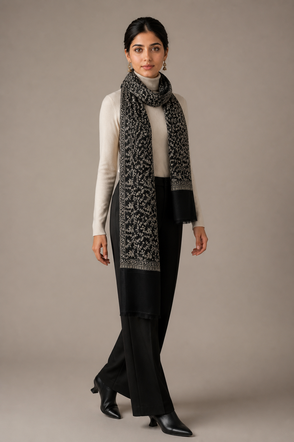 Sozni Jaal - Fine Wool Sozni Jaal Shawl