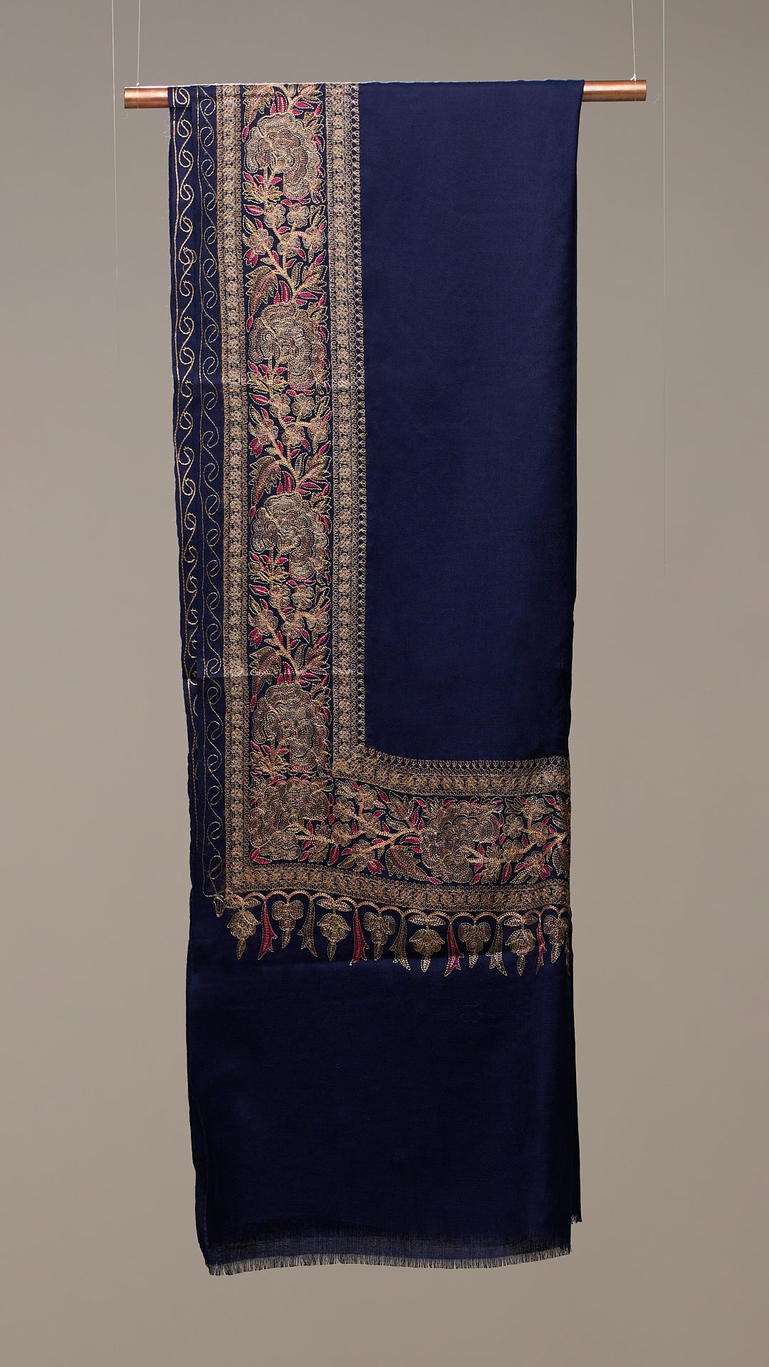 Ari Edge - Ari Border Stole