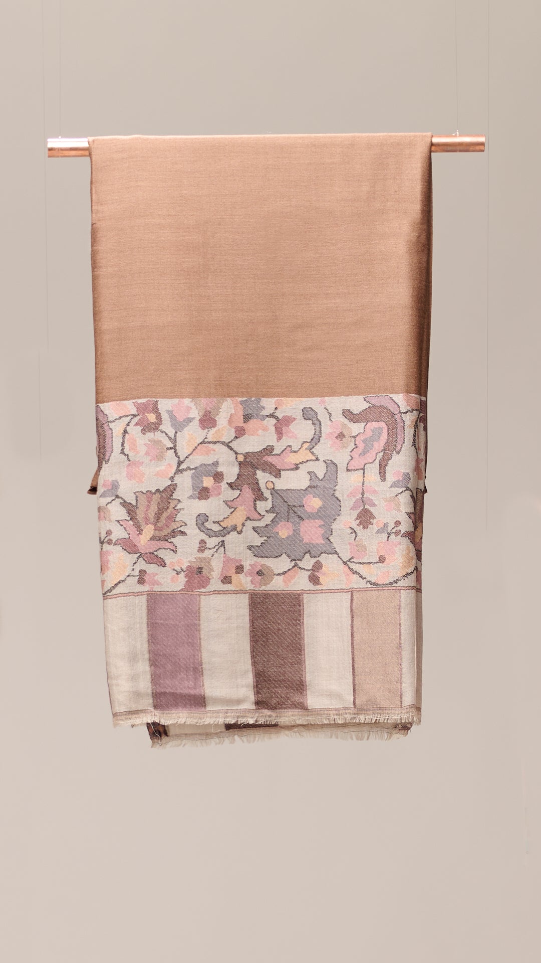 Kani Crest - Kani Border Shawl